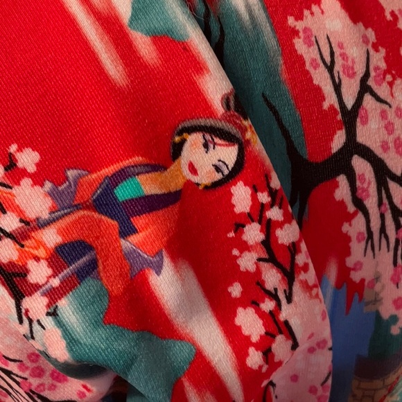 B11 Hot Topic Disney Retro Mulan Swim Bikini Top Padded Underwire S M - Picture 2 of 6